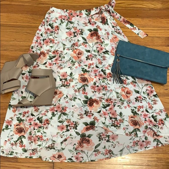 Floral Bobeau Midi-Skirt, size small - Picture 2 of 3